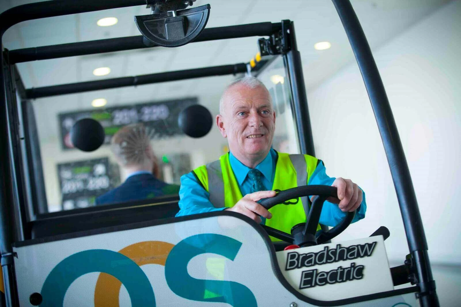 Aviation Prm Employee Drives Buggy Through Airport (1)